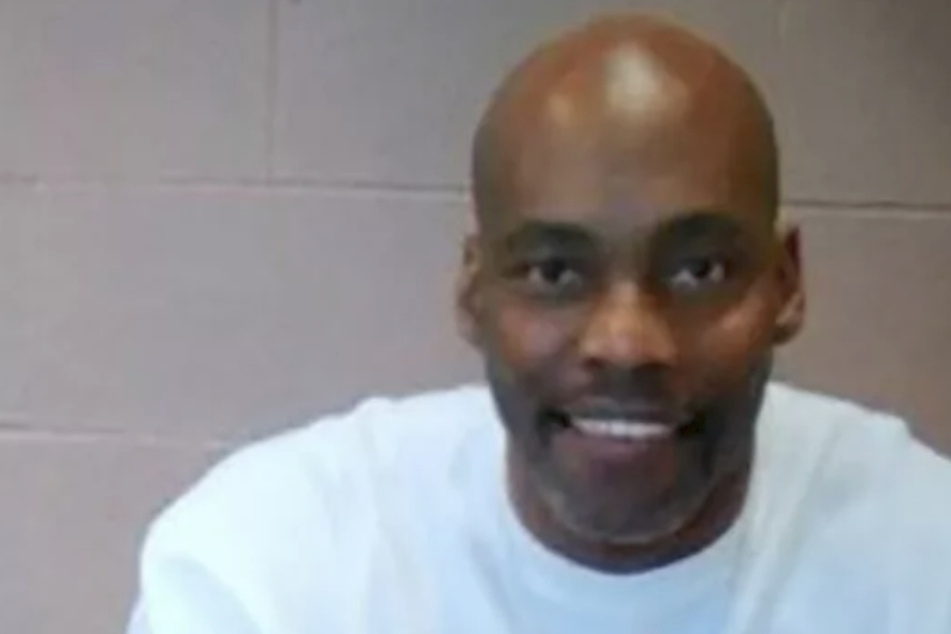 Zum Zeitpunkt des Mordes befand sich Lamar Johnson (50) bei seiner damaligen Freundin.