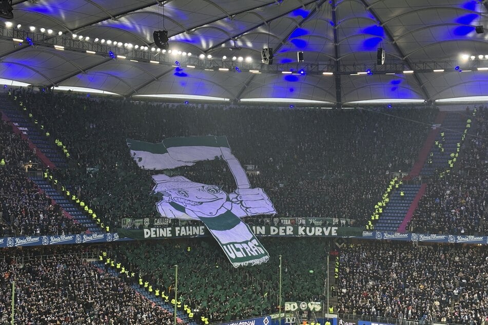Auch die Werder-Fans ließen sich nicht lumpen und präsentierten eine große Choreo im Gäste-Block.