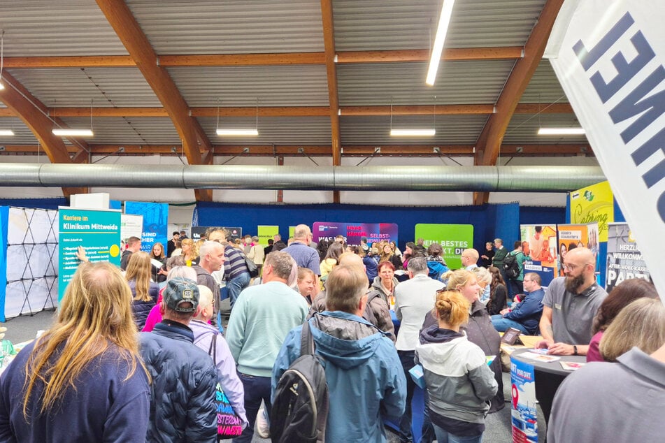 Die Karrieremesse bietet eine hervorragende Möglichkeit, direkt mit potenziellen Fachkräften ins Gespräch zu kommen.