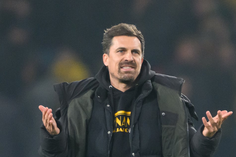 Ab in die Startelf! Dynamo-Trainer Thomas Stamm (42) vertraut Nachwuchs-Akteur Friedrich Müller (19).