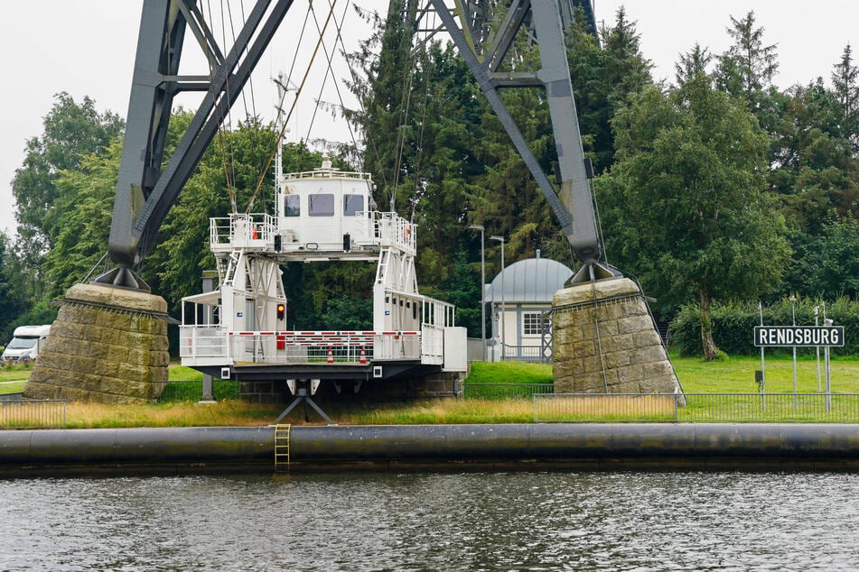 Seit März steht die Schwebefähre still - nun stehen die ersten Probefahrten an.