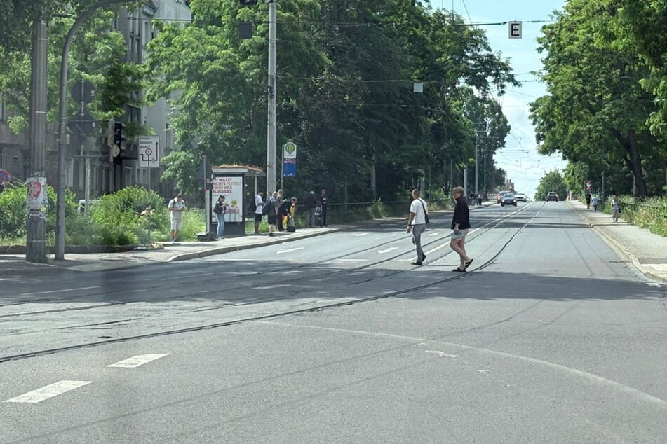 Um marode Brücke zu entlasten: Leipzig richtet Radstreifen auf Verkehrsader ein
