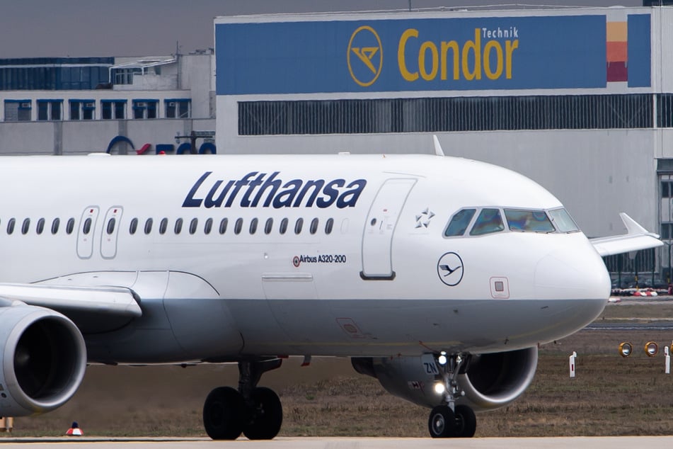 Rund 23 Stunden blieb der Lufthansa-Flieger in Frankfurt am Boden.