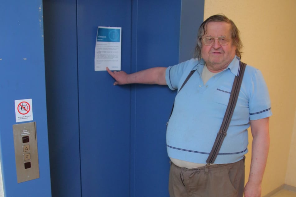 Mieter Jürgen Heymann (67) ärgert sich über den langen Ausfall.