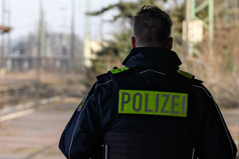 Bundespolizisten mussten sich am Freitagabend um einen Besoffenen kümmern. (Symbolfoto)