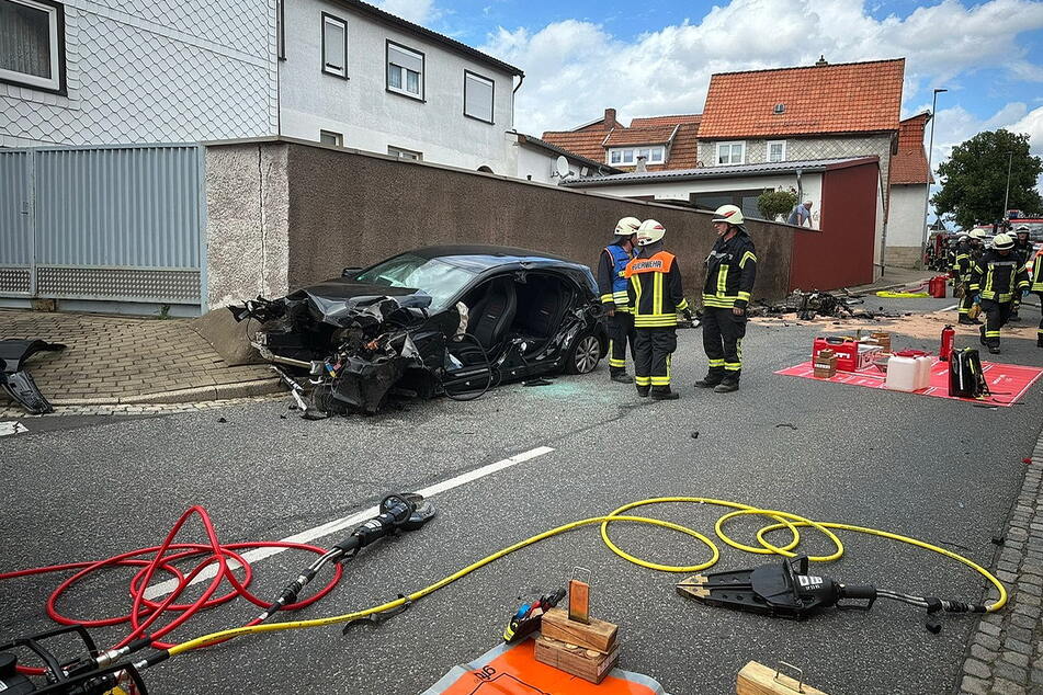 Die Einsatzkräfte waren mehrere Stunden im Einsatz.