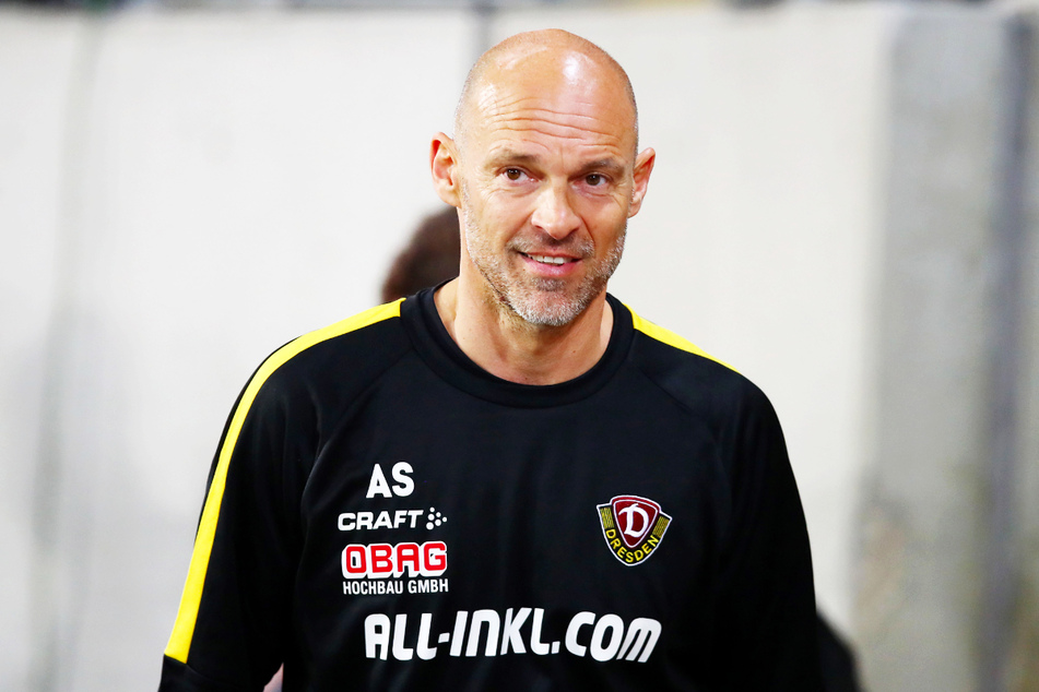 Coach Alexander Schmidt (52) ist happy, dass Heinz Mörschel im Winter statt zu Türkgücü München nach Dresden gegangen ist und er ihn nun in seinem Team hat.