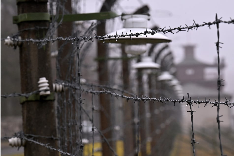 Rund 500 männliche Häftlinge des Lagers mussten unter extremen Bedingungen unterirdische Produktionshallen für die Rüstungsindustrie ausbauen. (Symbolbild)