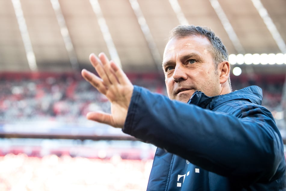 Hansi Flick freut sich über den Verbleib von Thomas Müller.