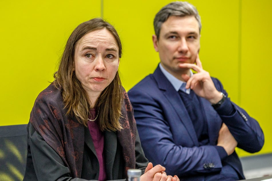 Kümmern sich um die Unterbringung der Asylsuchenden: Sozialbürgermeisterin Kristin Kaufmann (46, Linke) und Baubürgermeister Stephan Kühn (43, Grüne).