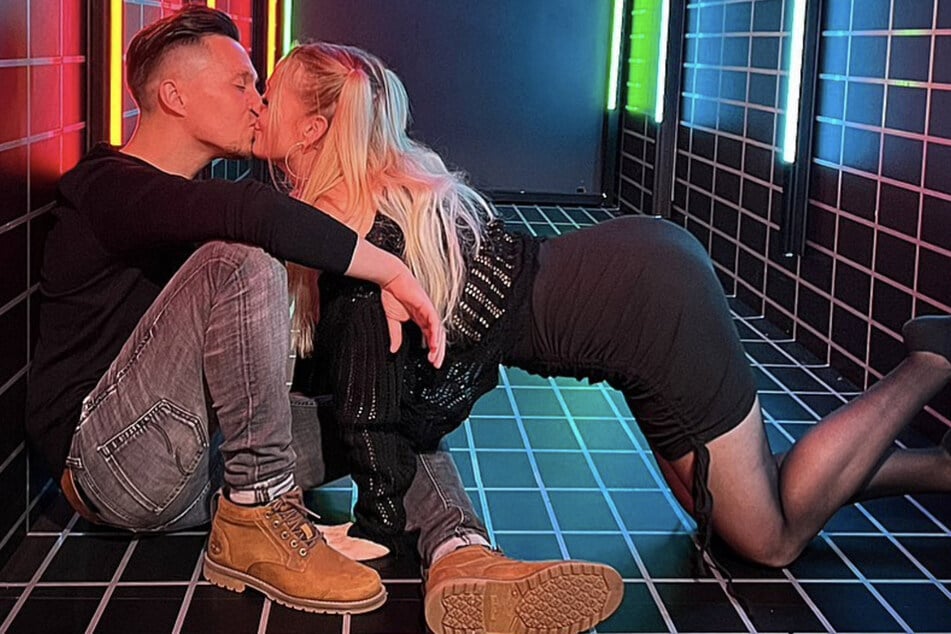 Im Urlaub in Barcelona trennte sich Anne Wünsche (34) von ihrem Synchronsprecher-Freund Karim.