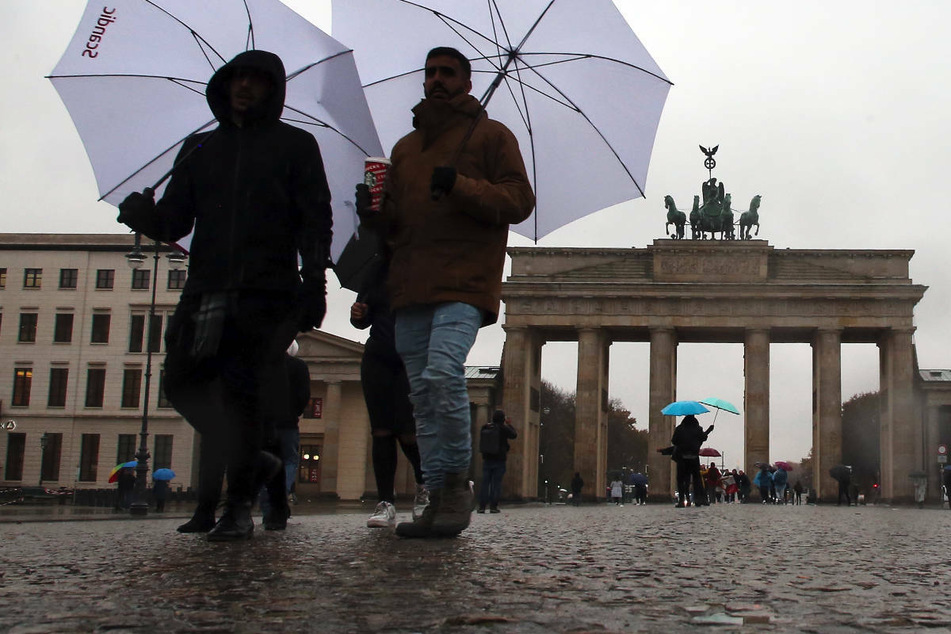 Abkühlung für Berlin und Brandenburg: Regen und Gewitter im Anmarsch