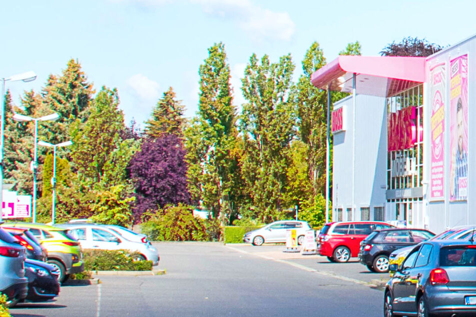 SB-Möbel Boss in Hoyerswerda
