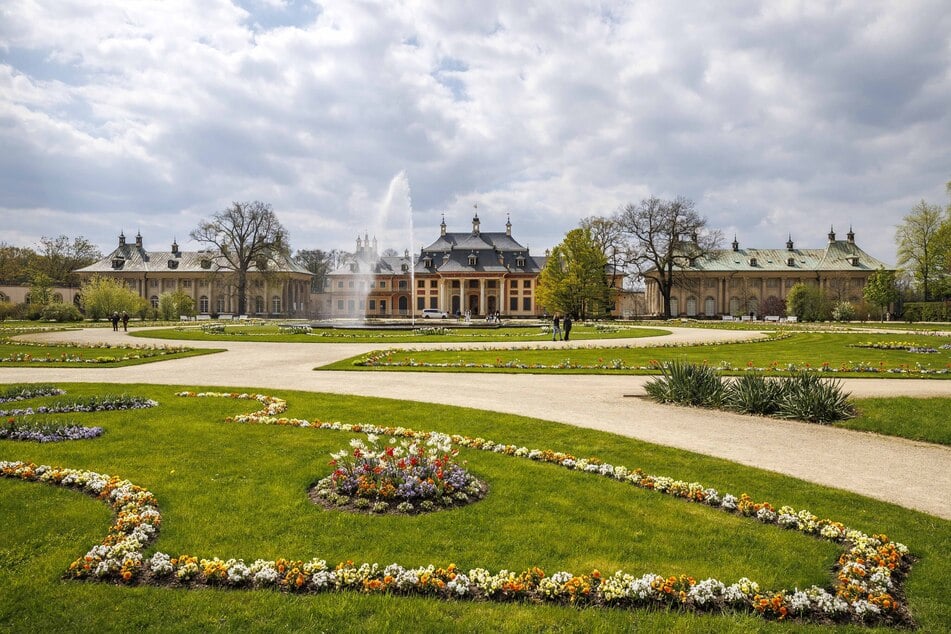 Die Singegemeinschaft Harmonie Pirna sorgt am Sonntag im Lustgarten von Schloss Pillnitz für eine musikalische Auszeit.