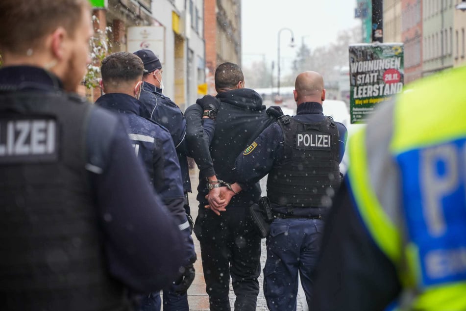 Behördlich forcierte Ausreisen vermeiden: Schuster hofft, dass allein die Androhung von Beugehaft bei den Betroffenen die Bereitschaft zur Ausreise erhöht.