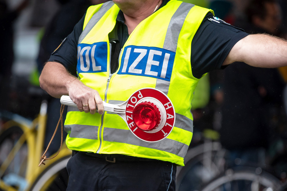 Bundespolizisten aus anderen Bundesländern unterstützen ihre Kollegen im Grenzgebiet zu Tschechien. (Symbolbild)