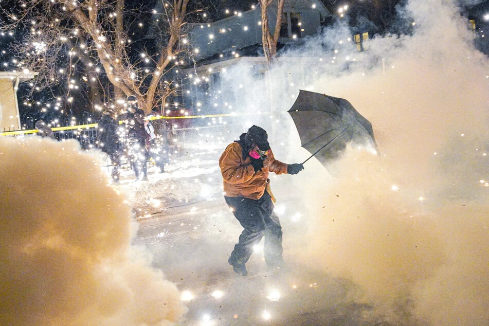 Judge restricts ICE agents over aggressive response to Minnesota protests