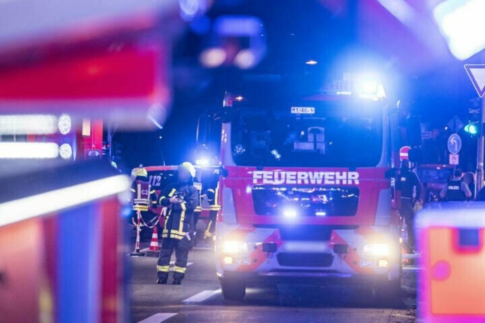 Das Feuer war aus noch unbekannter Ursache am Donnerstagabend ausgebrochen. (Symbolbild)
