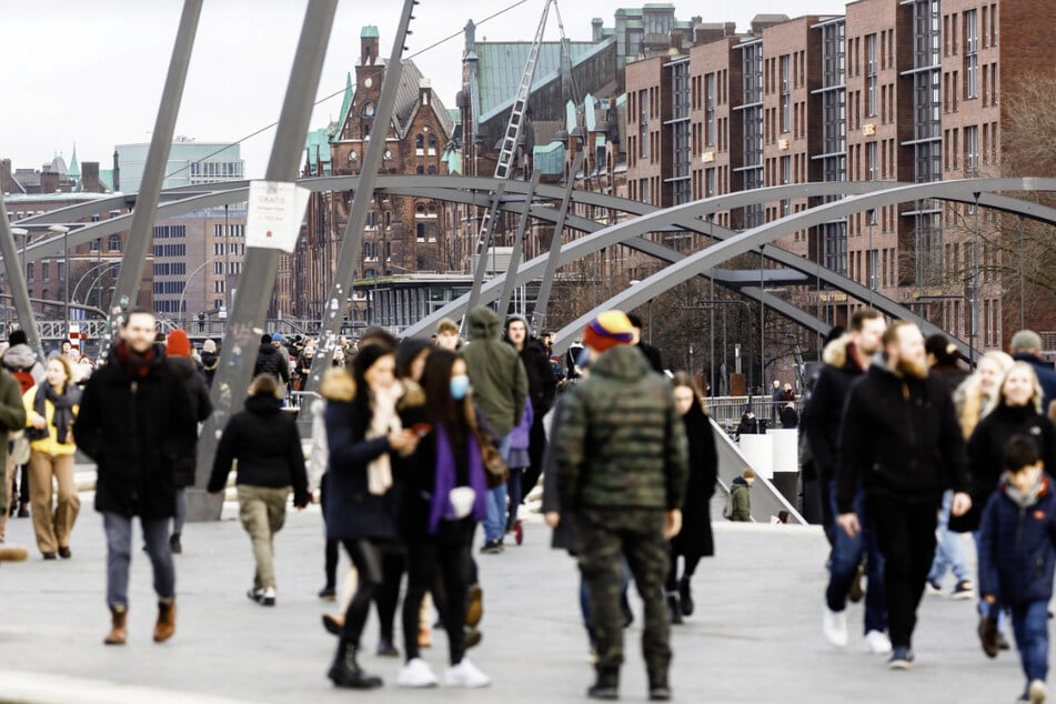 Speicherstadt und HafenCity locken etliche Touristen an. (Archivbild)