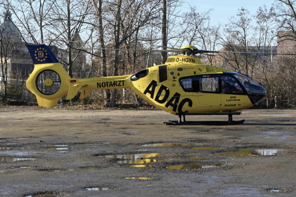 Autofahrer fährt Passantin an: Hubschrauber im Leipziger Zentrum gelandet