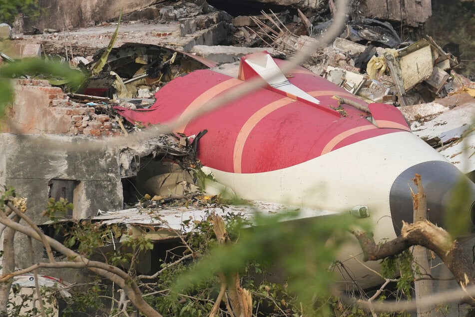 Después de un accidente aéreo con solo un superviviente: los investigadores no descartan el sabotaje