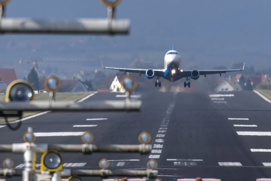 En el aeropuerto de Friedrichshafen, junto al lago de Constanza, se produjo un incidente no planificado el lunes. (Imagen de archivo)