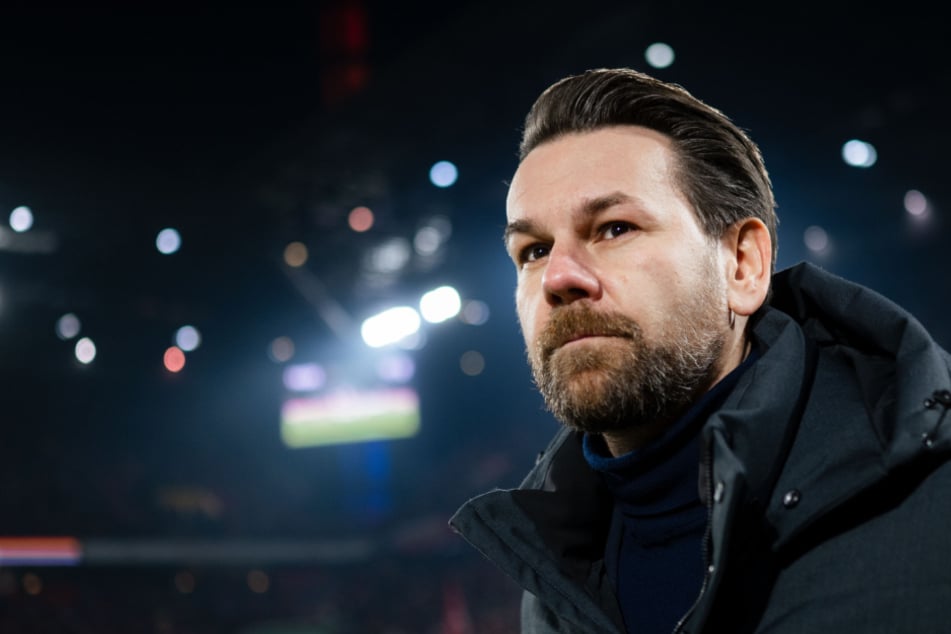 FC-Köln-Sportdirektor Thomas Kessler (40) treibt die Personalplanungen für die kommende Saison voran.