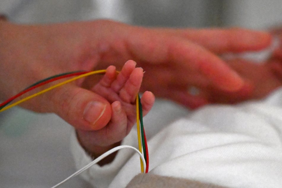 Wilma ist kein Einzelfall: "Im Schnitt haben wir jedes Jahr rund eine Handvoll so kleine Frühgeborenen", erklärt Prof. Ulrich Thome. (Symbolbild)