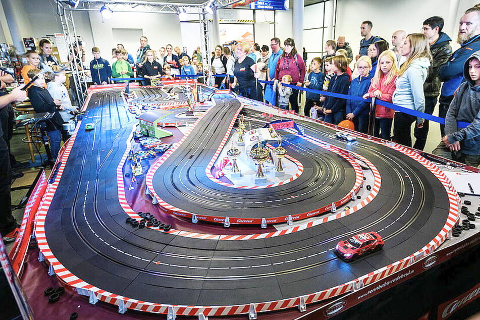 Auf der spielraum 2023 wird es rasant zu gehen, zum Beispiel mit den kleinen RC-Autos.