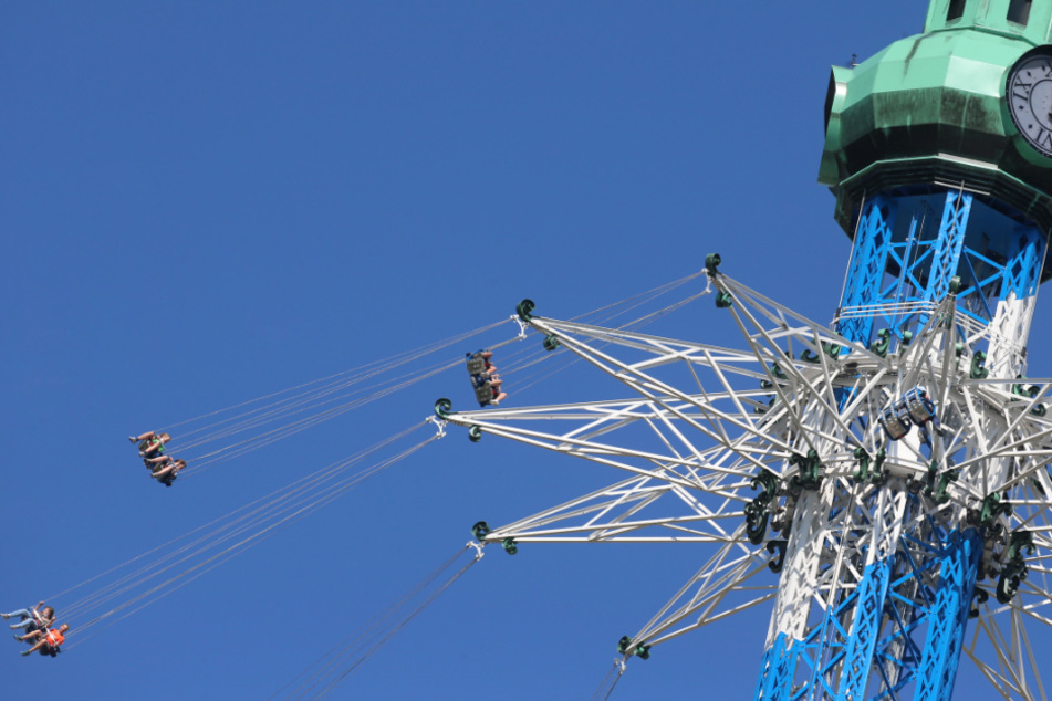 Das Rekord-Karussell steht seit Anfang September im Skyline Park.