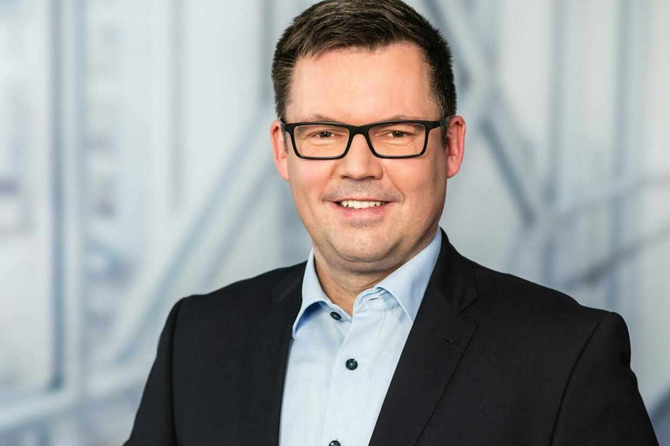 CDU-Politiker Mario Schmidt (48) stimmte erst im Stadtbezirksbeirat und dann im Stadtrat gegen die Container-Pläne.
