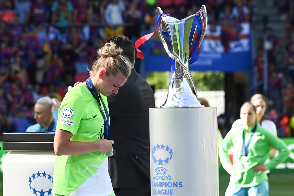 Die Frauen des VfL Wolfsburg um Nationalspielerin Alexandra Popp (32) scheiterten im diesjährigen Finale der Champions League auf dramatische Weise gegen den FC Barcelona. In der aktuellen Ausgabe sind die "Wölfinnen" nicht vertreten.