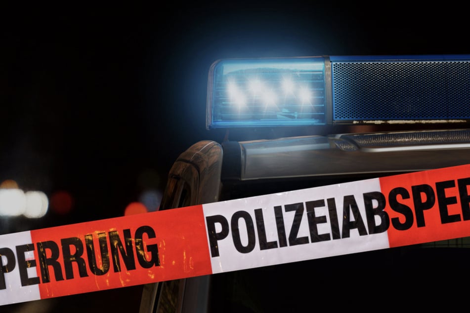 Nach einem Wohnungsbrand entdeckten Einsatzkräfte eine leblose Person. (Symbolfoto)