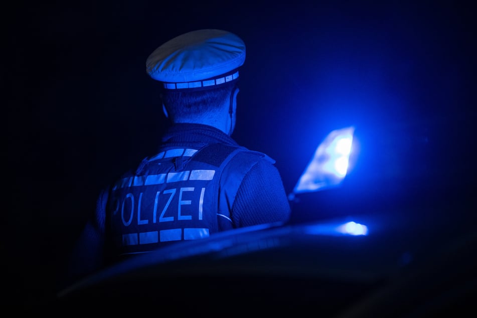 Die Polizei sucht Zeugen. (Symbolbild)