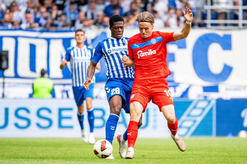 Mit insgesamt acht gelben Karten war es ein sehr umkämpftes Duell zwischen dem FCM und Holstein Kiel.