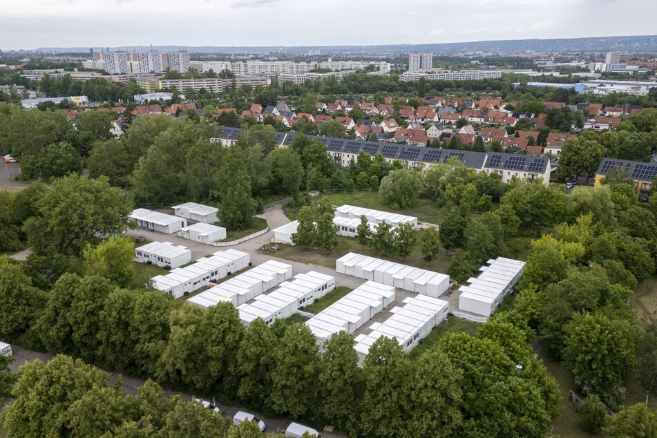 Die Nutzung der Wohncontainer war auf 24 Monate befristet: Auch der Standort in Niedersedlitz (Windmühlenstraße 59) wird zum Jahresende dicht gemacht.