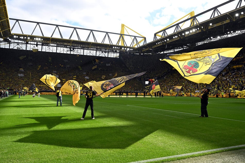 Zu Gast im Dortmunder Westfalenstadion? Für die SGD könnte eine Fahrt zum BVB anstehen.
