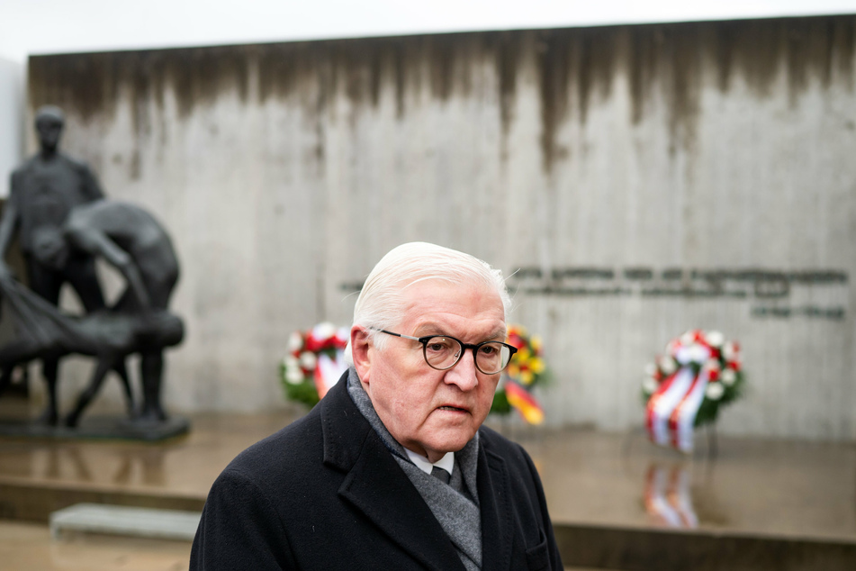Bundespräsident Frank-Walter Steinmeier (66, SPD) sagte bei seinem Besuch, dass Sachsenhausen ein Schulungsort zur Perfektionierung des Völkermords gewesen sei.