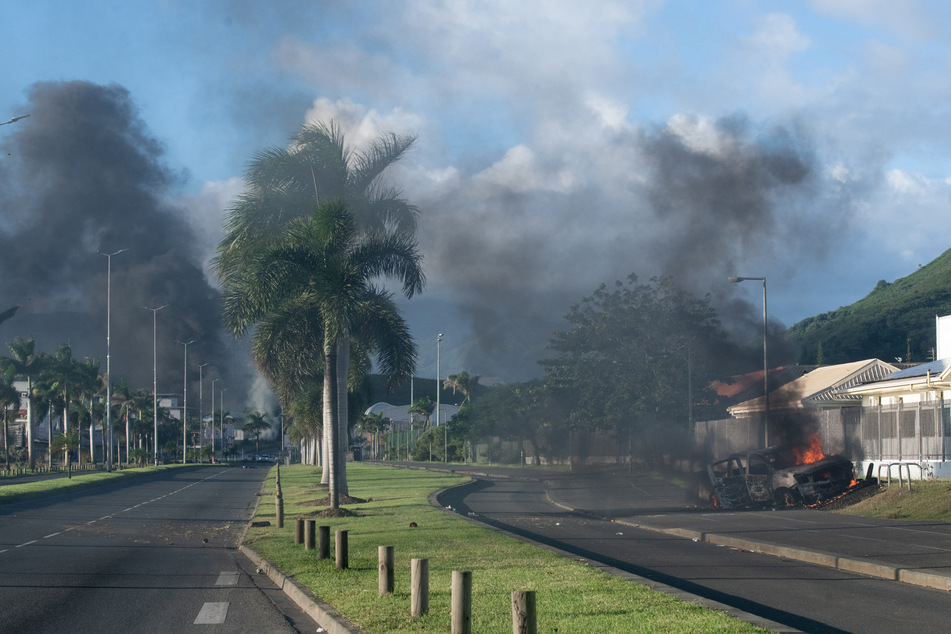 French troops have been deployed to New Caledonia, where consecutive nights of protests have led to clashes with authorities and the death of at least four people.