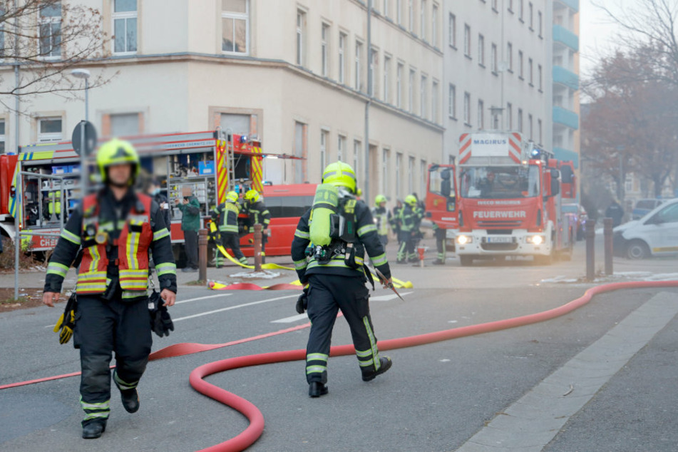 Chemnitz: Feuerwehreinsatz in Chemnitz: Kellerbrand auf dem Sonnenberg