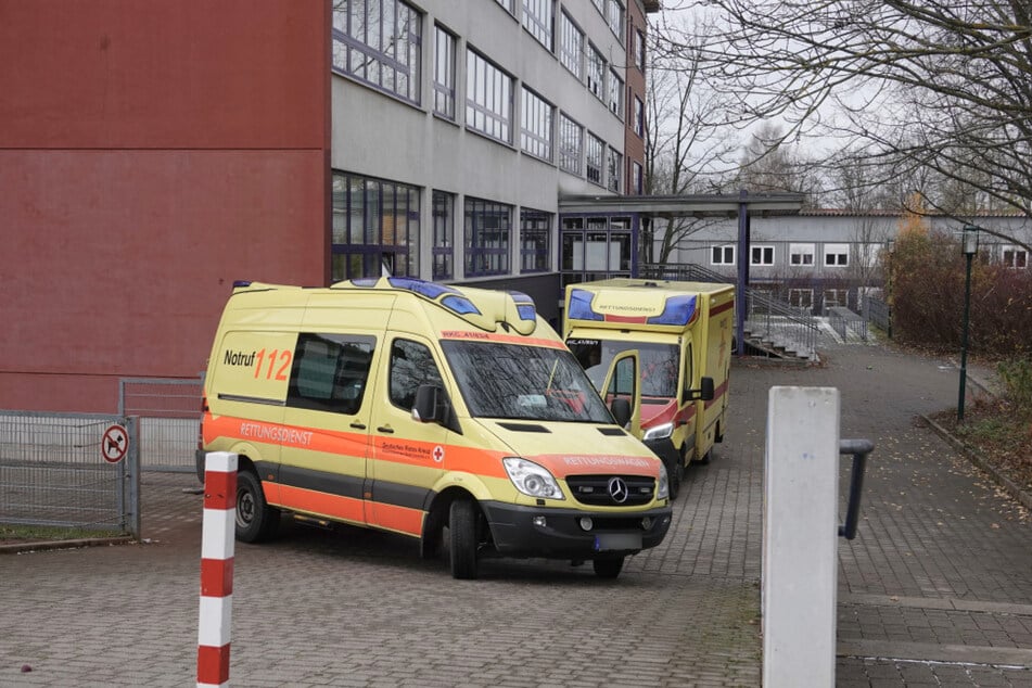 Mehrere Schüler mussten zur Weiterbehandlung ins Krankenhaus.