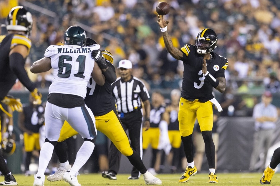 Steelers honor late Dwayne Haskins with helmet decal