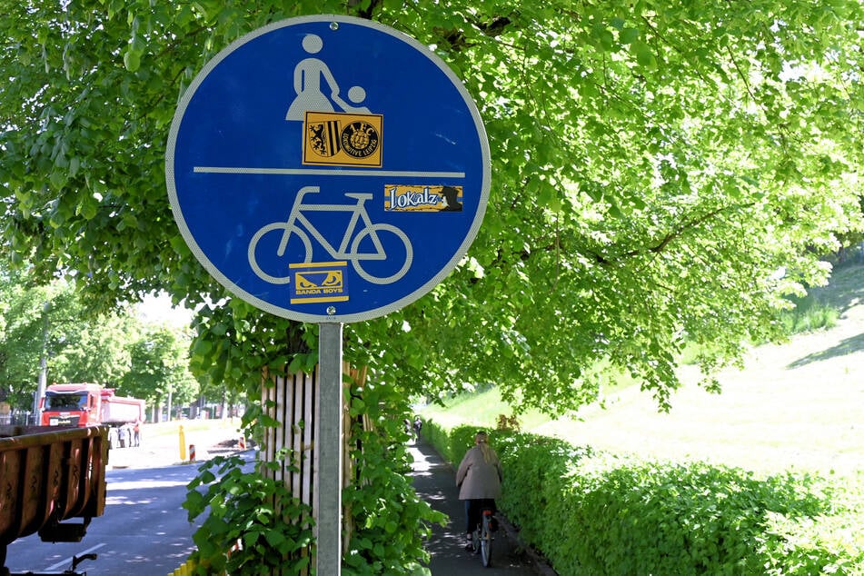 Radfahrer und Fußgänger müssen sich auch in Zukunft den kleinen Weg zwischen Fahrspur und Völki-Böschung teilen.