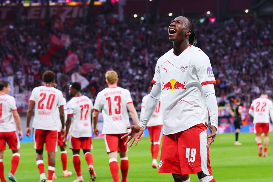 Yan Diomande (18) machte zuletzt mit überragenden Leistungen auf sich aufmerksam. Kaum vorstellbar, dass Trainer Ole Werner (37) ihn draußen lässt.