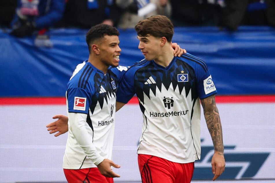 Luka Vuskovic (18, r.) wird dem HSV am Freitag in Mainz gelb gesperrt fehlen.