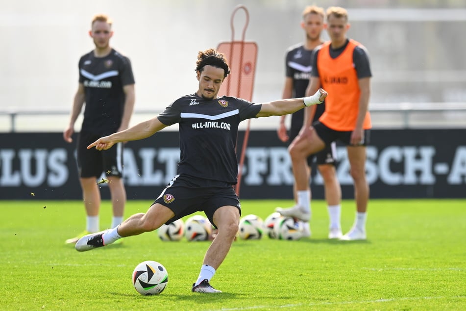 Im Januar 2025 wurde Baur (22) vom SCP an Dynamo Dresden verliehen. Nur ein halbes Jahr später kehrte er nach Paderborn zurück.