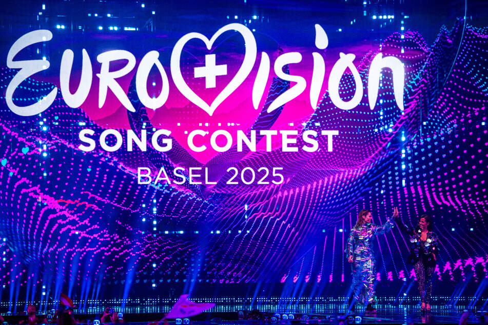 Nachdem die Schweiz den vergangenen Eurovision Song Contest gewann, findet er dieses Jahr in Basel statt.