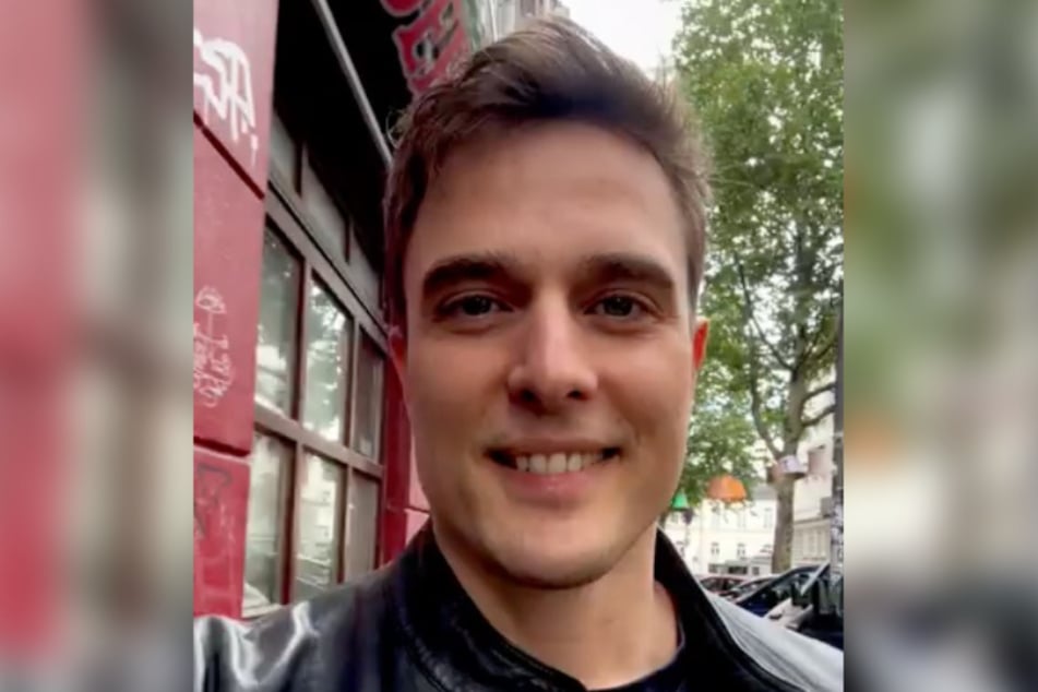Ex-"Tagesschau"-Sprecher Constantin Schreiber (47) hat sich auf Instagram an die Anfänge seiner journalistischen Laufbahn erinnert.