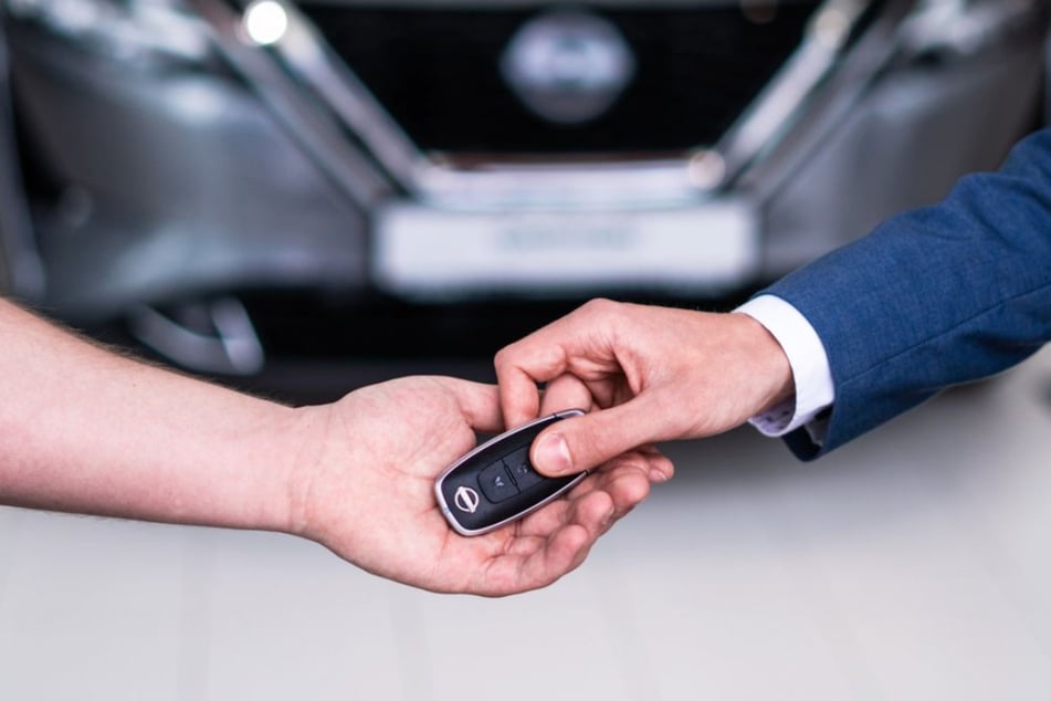 Für Verkäufer (m/w/d) ist das Jobangebot im Autocenter Dresden sehr interessant.