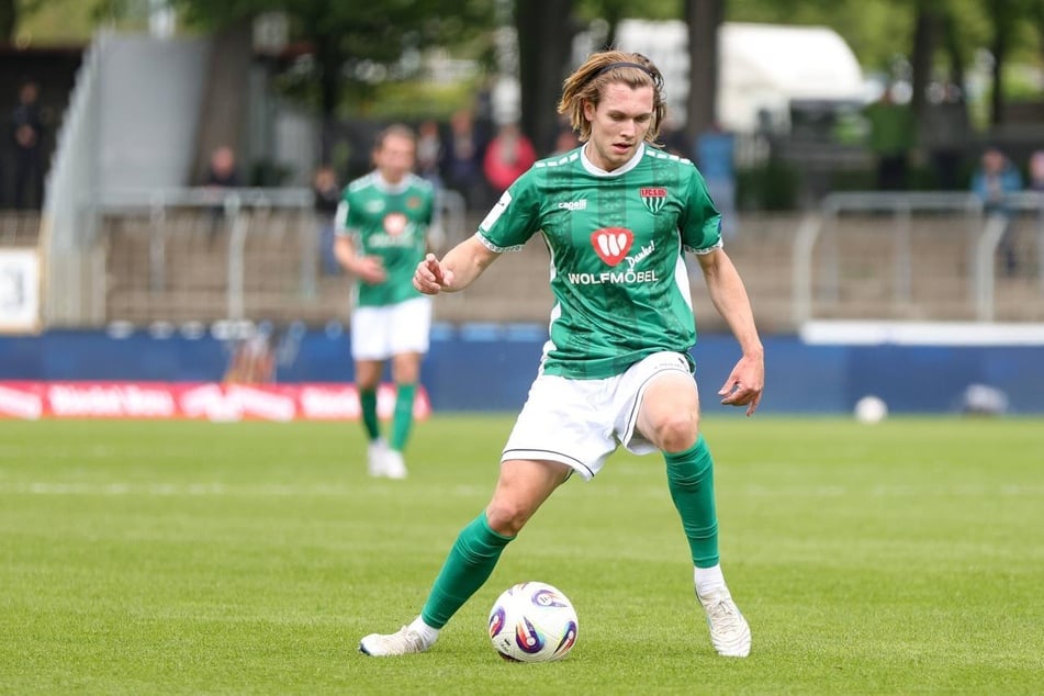 Devin Angleberger (23) kommt vom 1. FC Schweinfurt, dem letzten Gegner von Aue der vergangenen Saison.